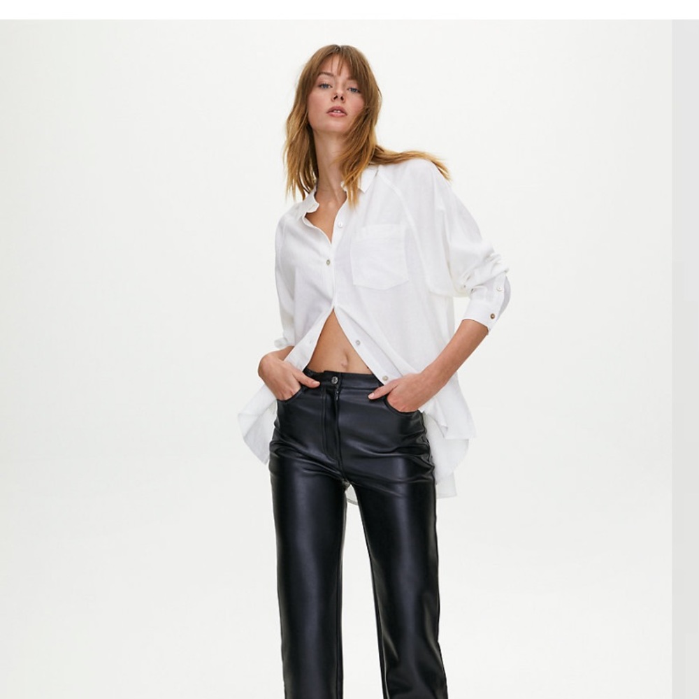 NWT Aritzia Wilfred Free Boyfriend Button-Up Shirt size S